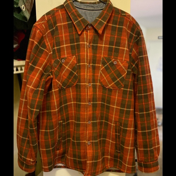 MEGA SALE!!! Plaid Fleece Flannel - Picture 2 of 5
